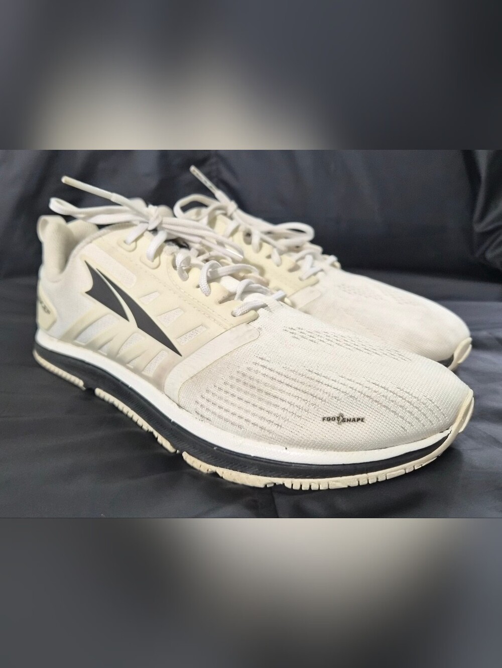 Women's Altra Solstice XT Zero Drop "White/Black" Shoes (AL0A4QTN100) Sz. 7